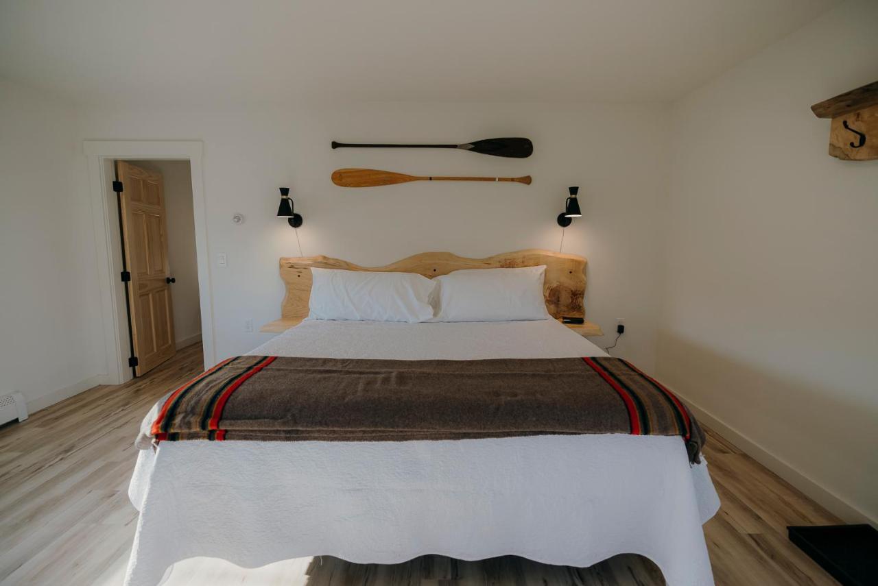 Bingham Motor Inn Екстер'єр фото