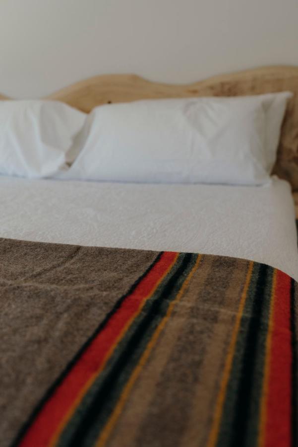 Bingham Motor Inn Екстер'єр фото