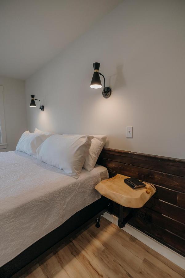 Bingham Motor Inn Екстер'єр фото